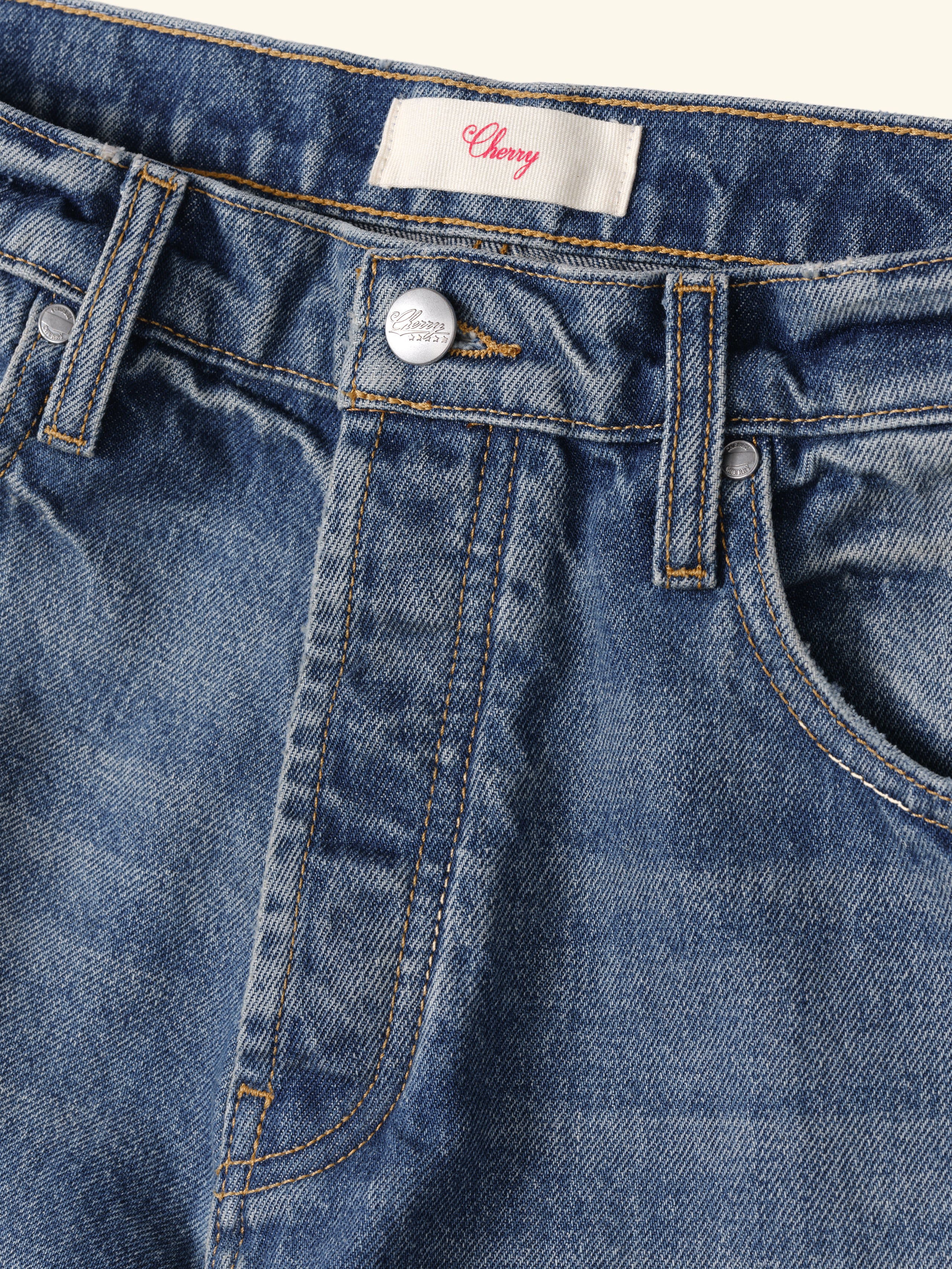 Relaxed 5 Pocket Jeans (Painters Wash) - Image 4